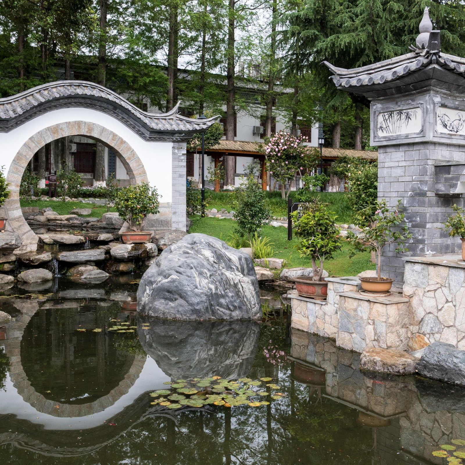 Yunnan traditional garden